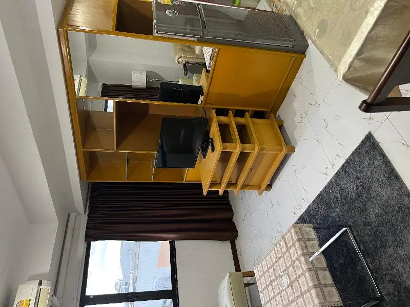 2 Bedrooms Standard Family room with balcony