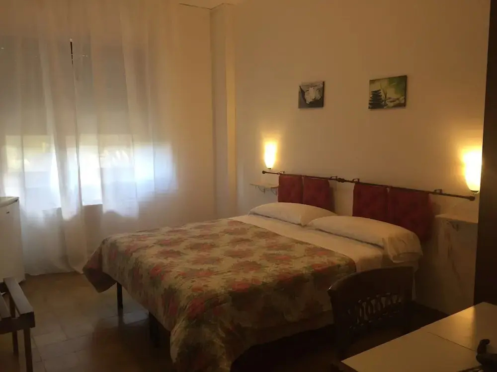 Economy room