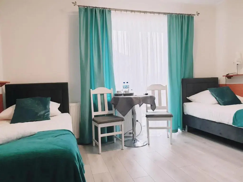 Standard Double room with balcony (twin beds)