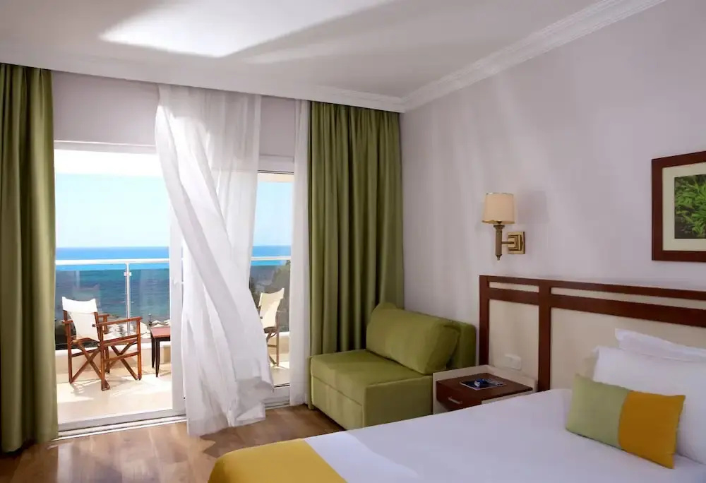 Standard Double room with balcony and with sea view (full double bed)