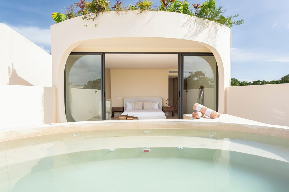Mistiq Villas