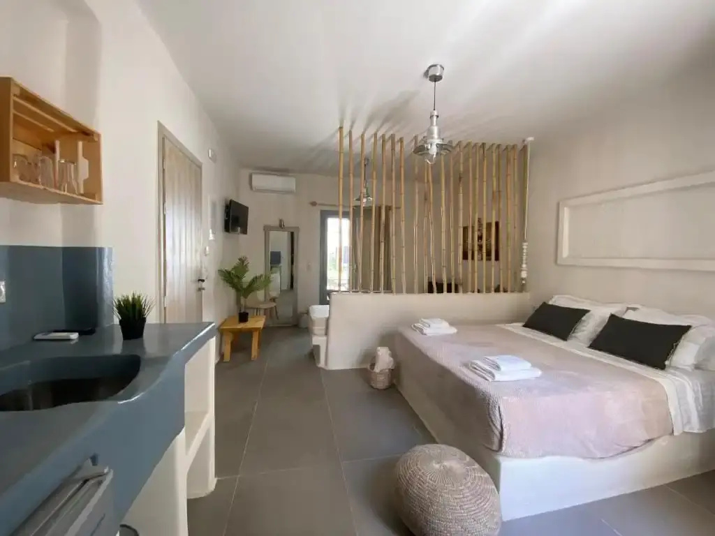 Deluxe Quadruple room