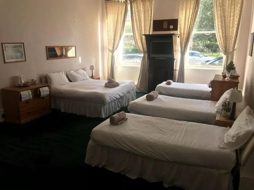 Standard Quadruple room