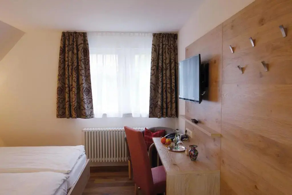 Landgasthof zum Adler - Chambres