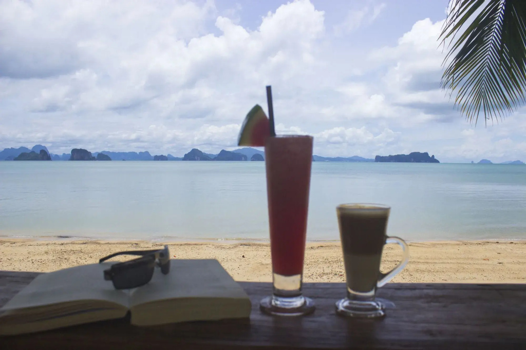 Beach & Waterfront