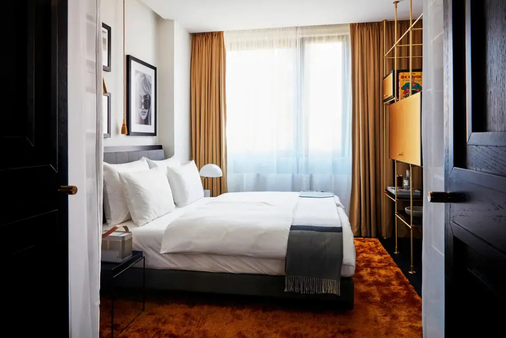 Superior room