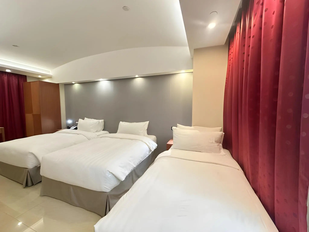 Harbour Bay Hotel — 5