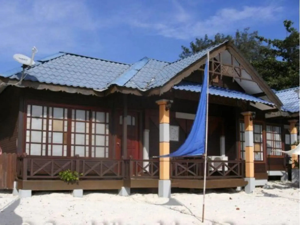 Coral View Island Resort