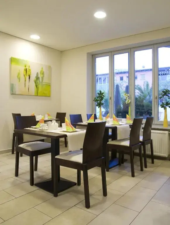 Matchpoint Hotel - Général