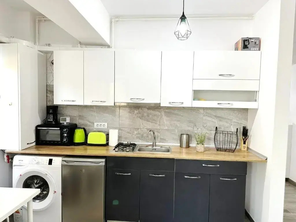 Seven Eleven Luxury Apartment - фото 15
