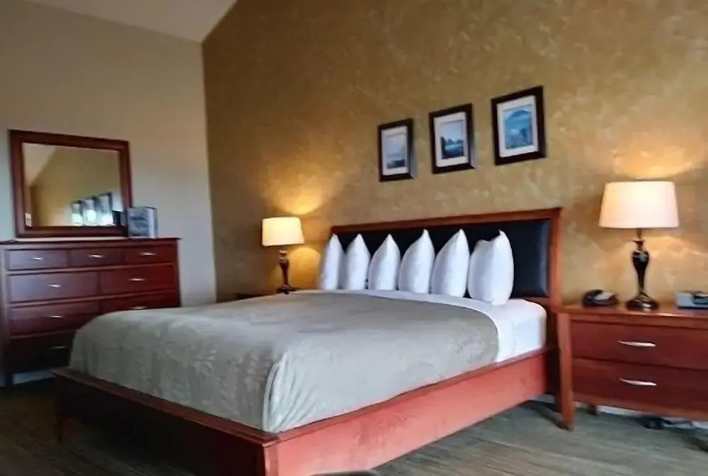 Deluxe Double room with balcony and with view (full double bed)