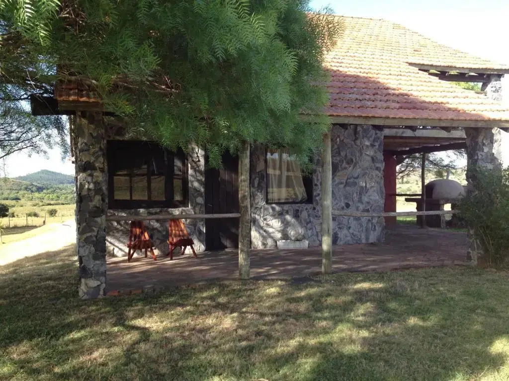 Cottage with garden view