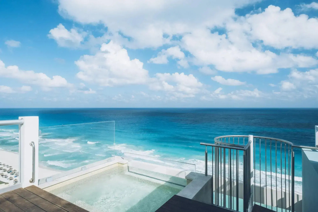 Beach & Waterfront