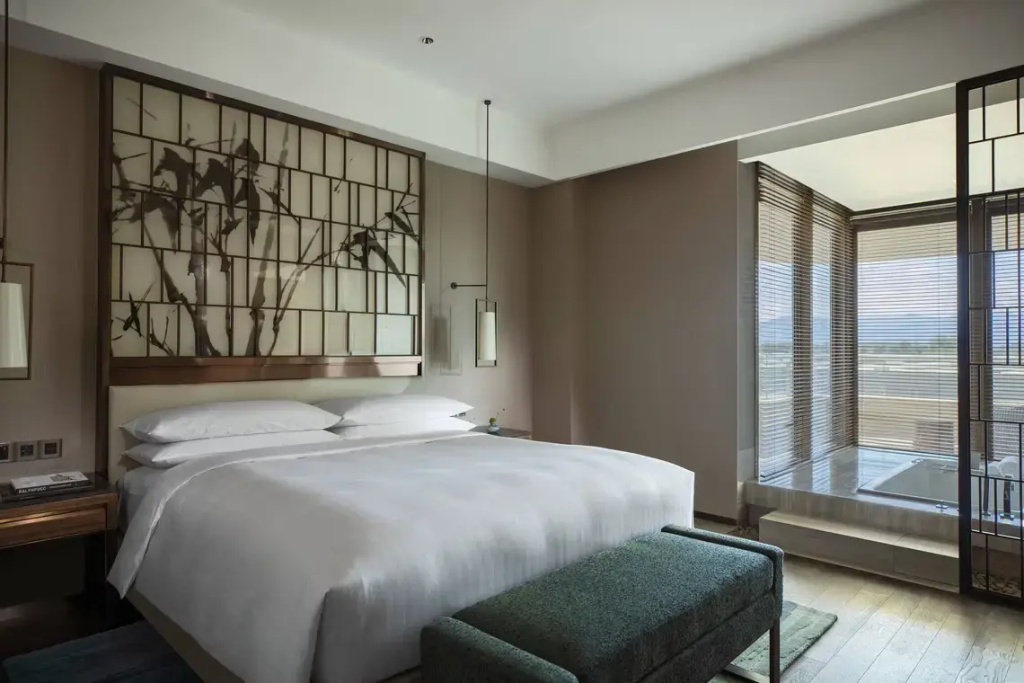 1 Bedroom Double Family Suite with balcony and with mountain view (full double bed)