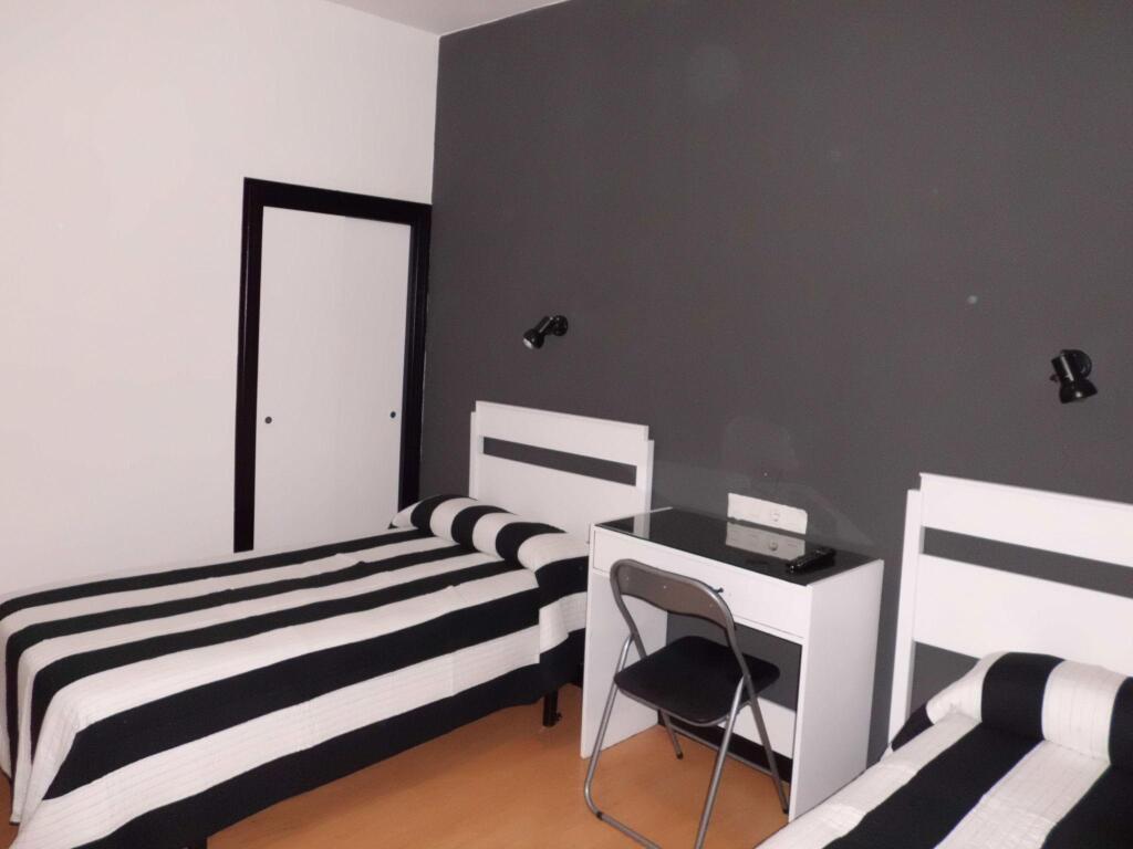 Hostal Lima by null