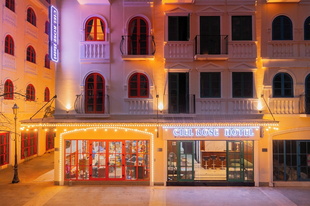 Ciel Rose Hotel