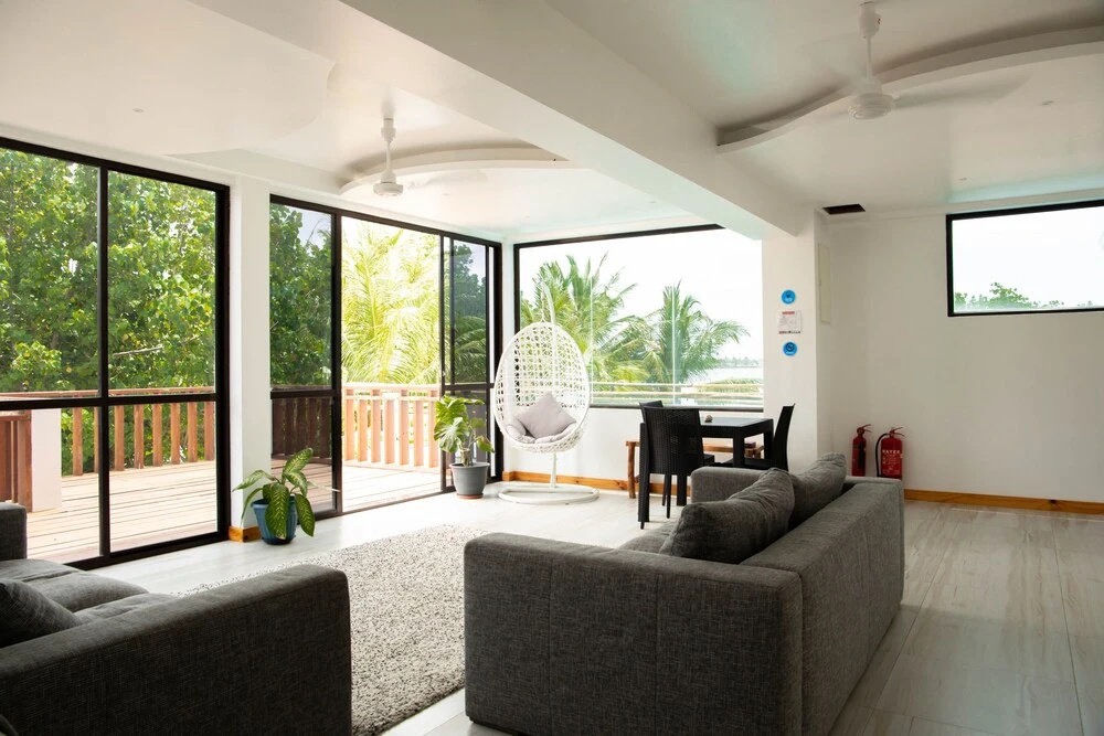 Zeeo - Beachfront — 2