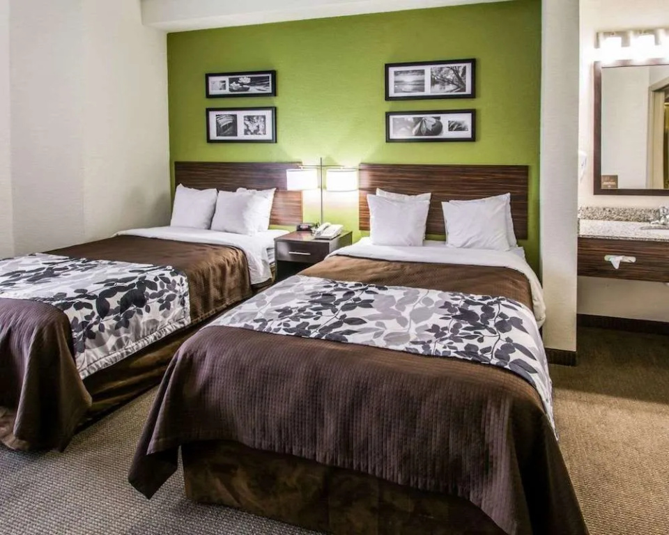Sleep Inn Fort Pierce I-95 — 4