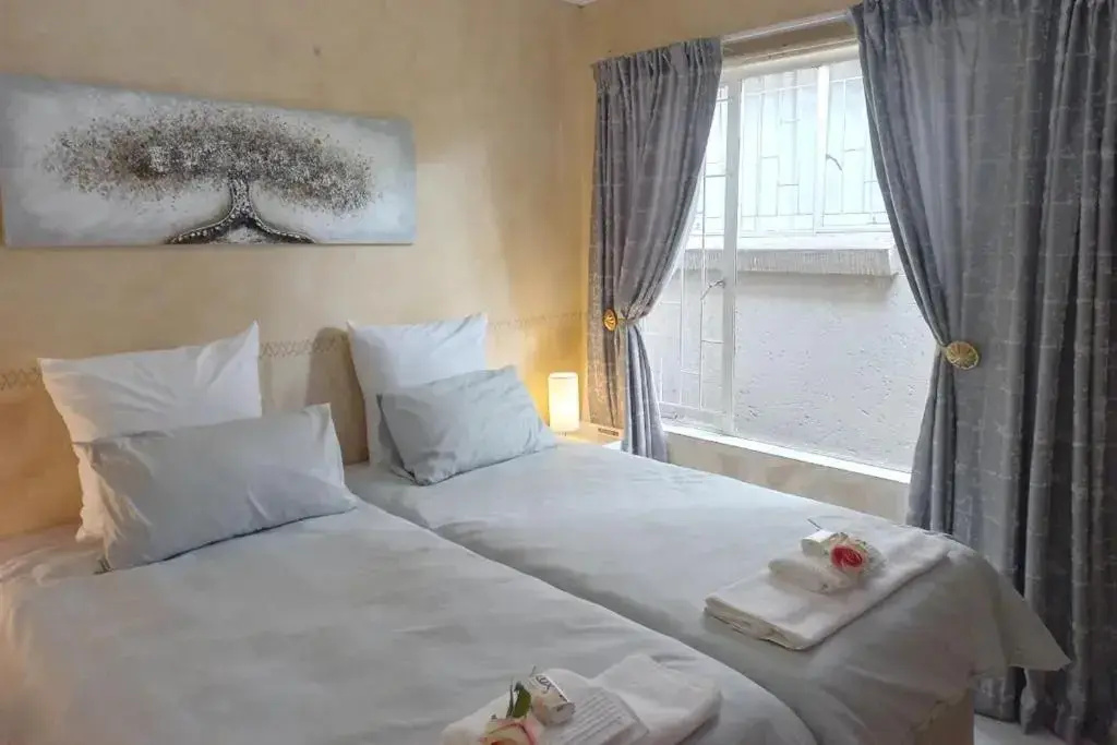 Standard Double room (twin beds)