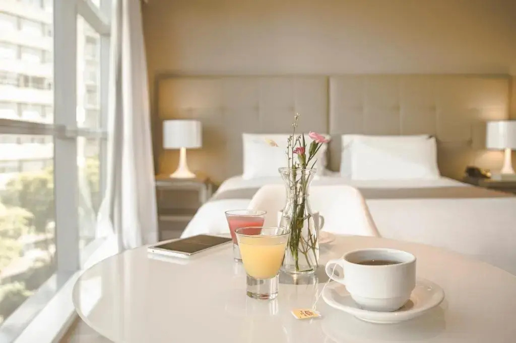 標準四人房，雙人床