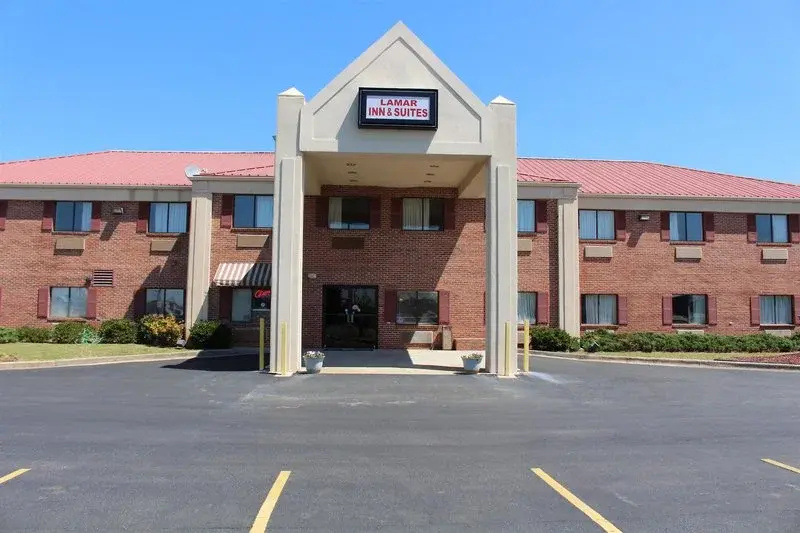 Lamar Inn and Suites