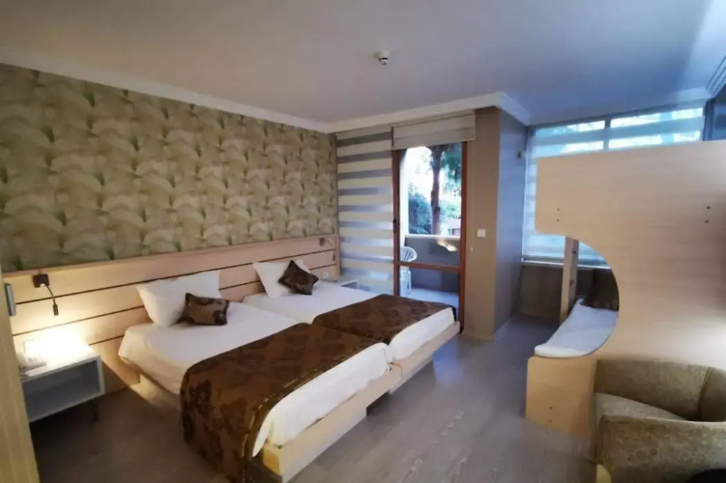 Hotel photo 8