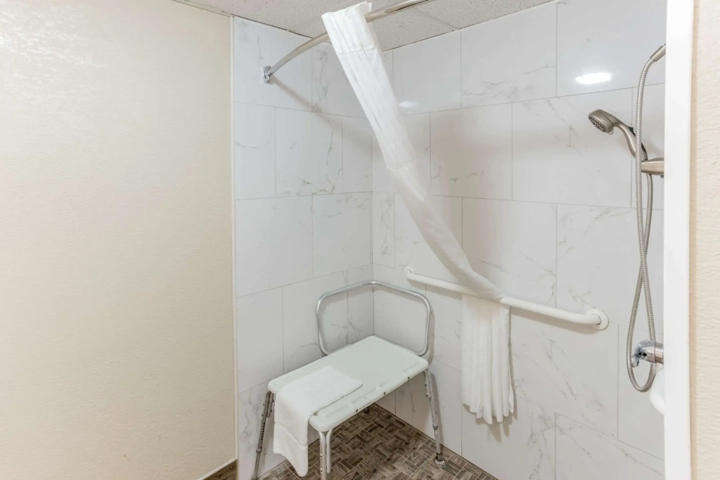 Quality Inn & Suites Plattsburgh - Général