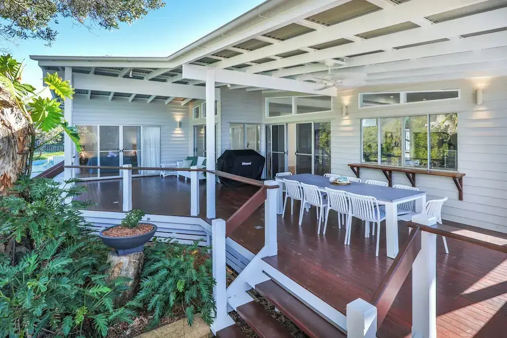 Luxe Waterfront Stay -Tallebudgera Creek