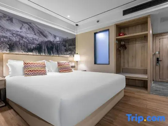 Deluxe Double room (full double bed)