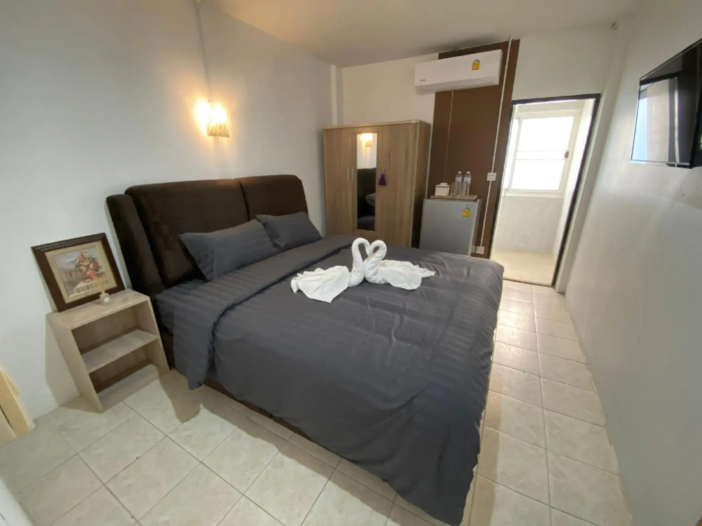 Superior Double room (full double bed)