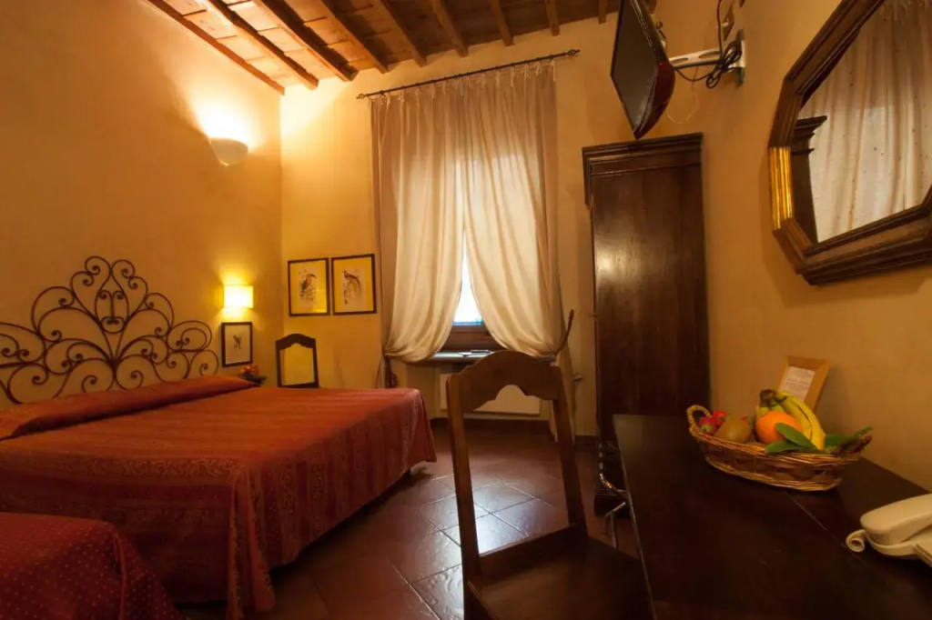 Triple room