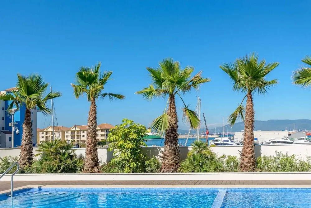 Luxury Modern Apartment With Exceptional Views! Hosted by Sweetstay - фото 14