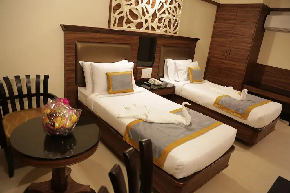 Royal Double room (twin beds)