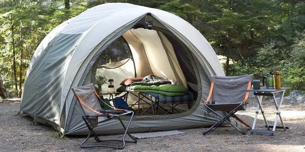 Tent with river view