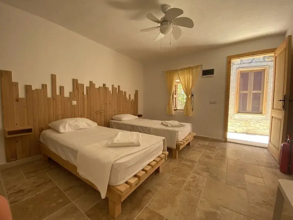 Comfort Double room with courtyard view (twin beds)