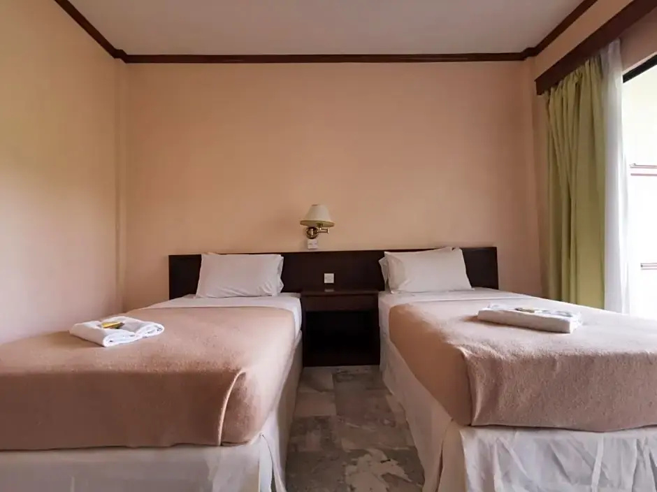 Borneo Paradise Beach Hotel - Chambres