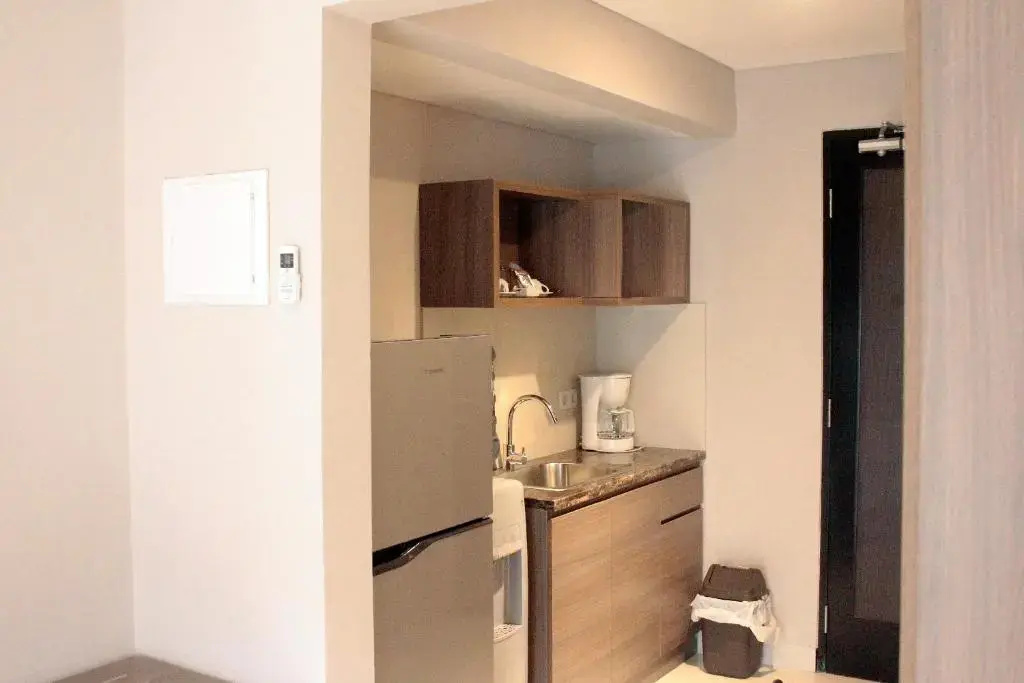 Deluxe Double room with garden view (full double bed)