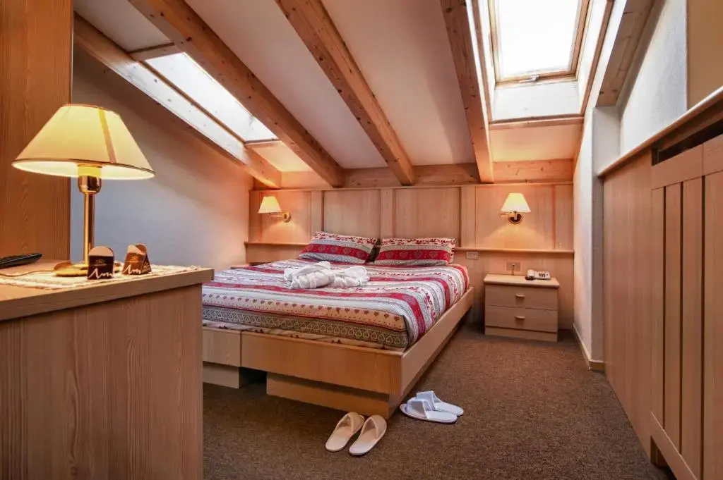 Economy room