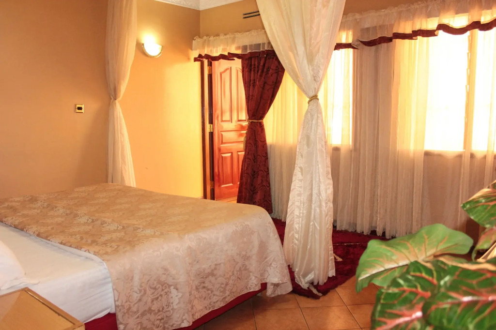 gallery_image_hidden_9