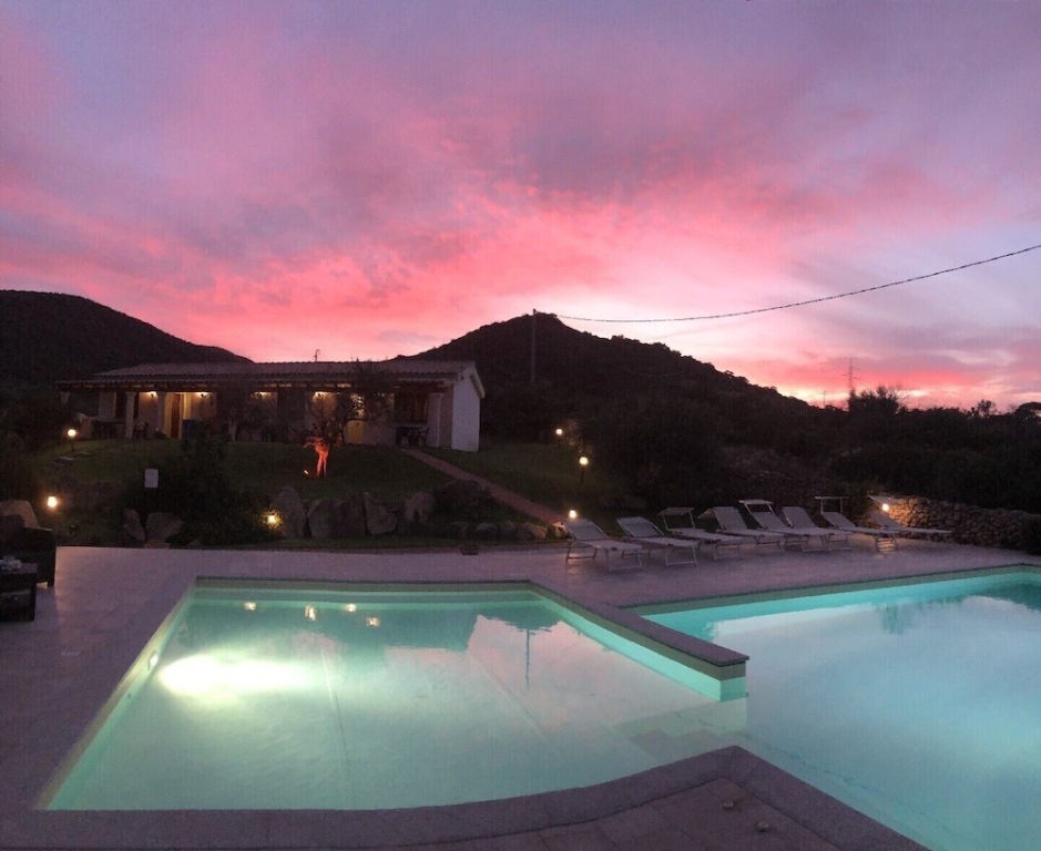 gallery_image_hidden_5