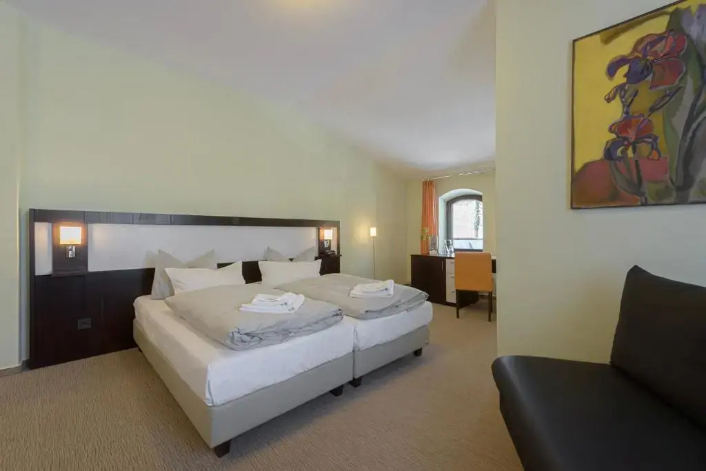 Superior Double room (full double bed)