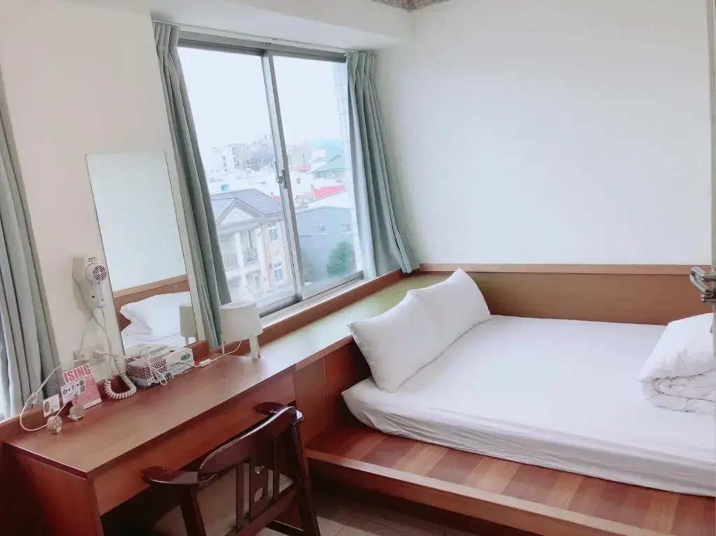 Ising Hotel - Chambres