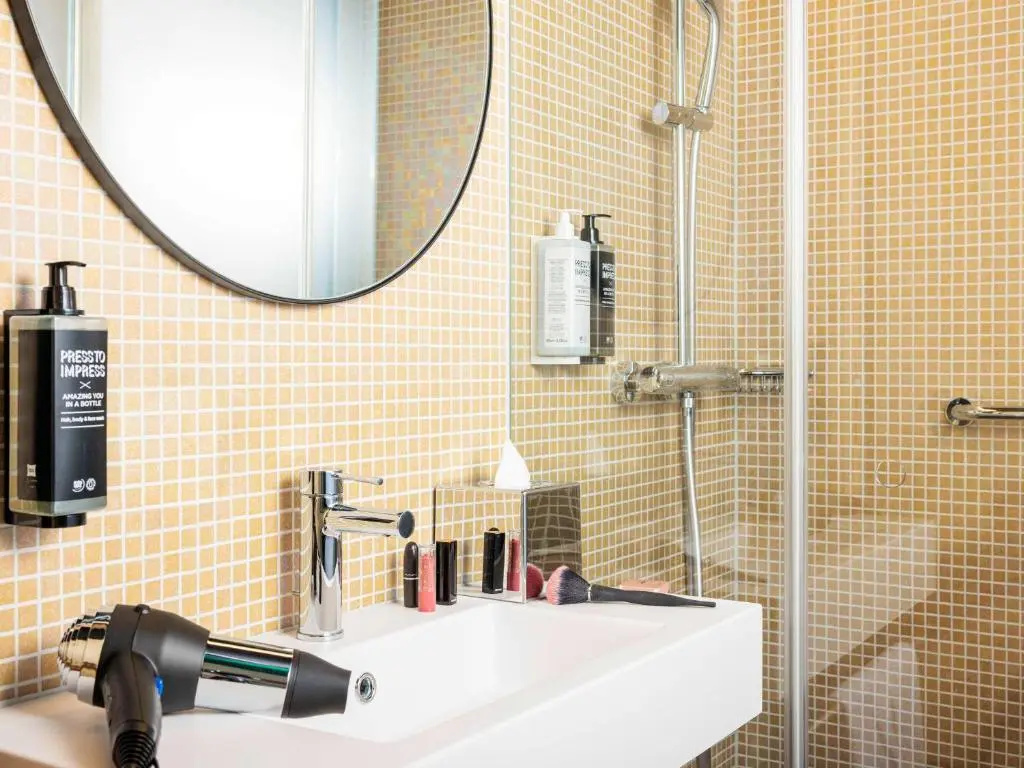 ibis Styles Bern City - Chambres