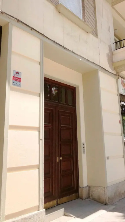 Exclusive Apartment 5BD in Seville Carlos V