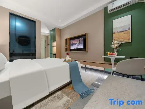 Luxury Double room (full double bed)