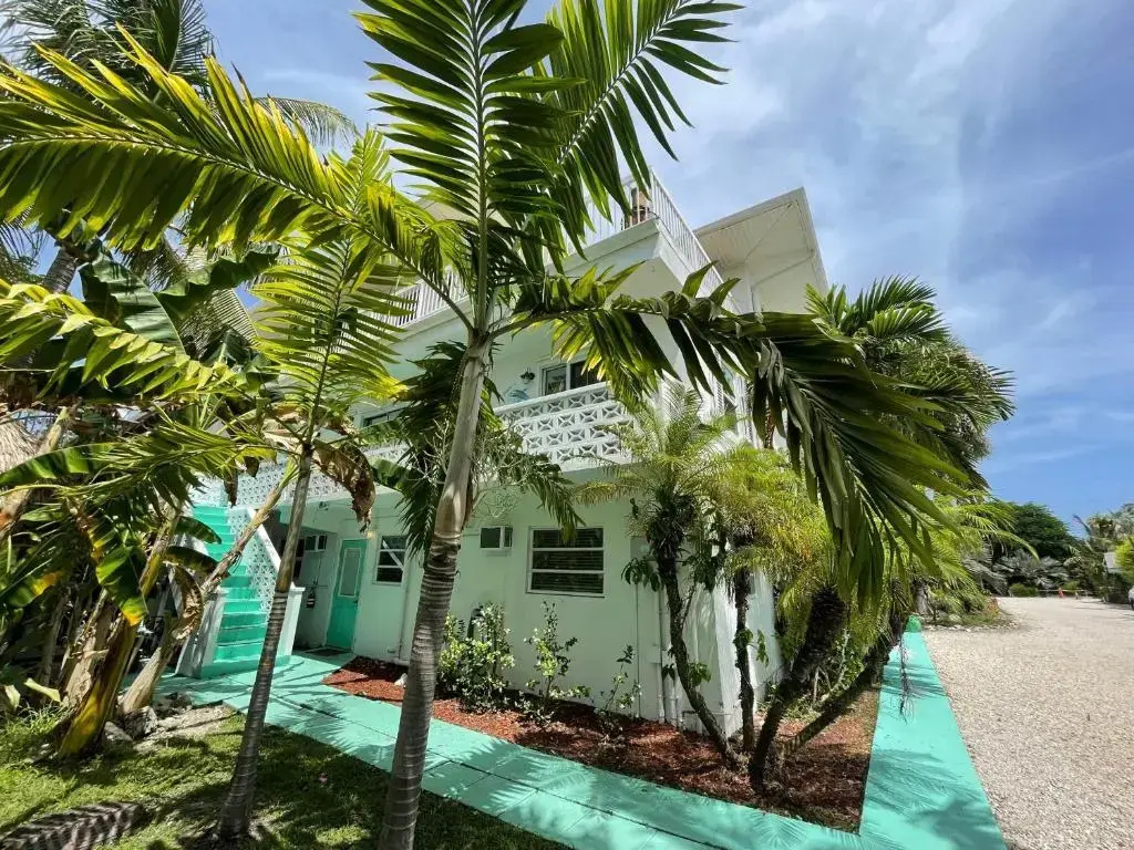 Double Suite with sea view (full double bed)
