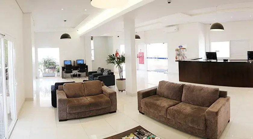 Lobby & Reception