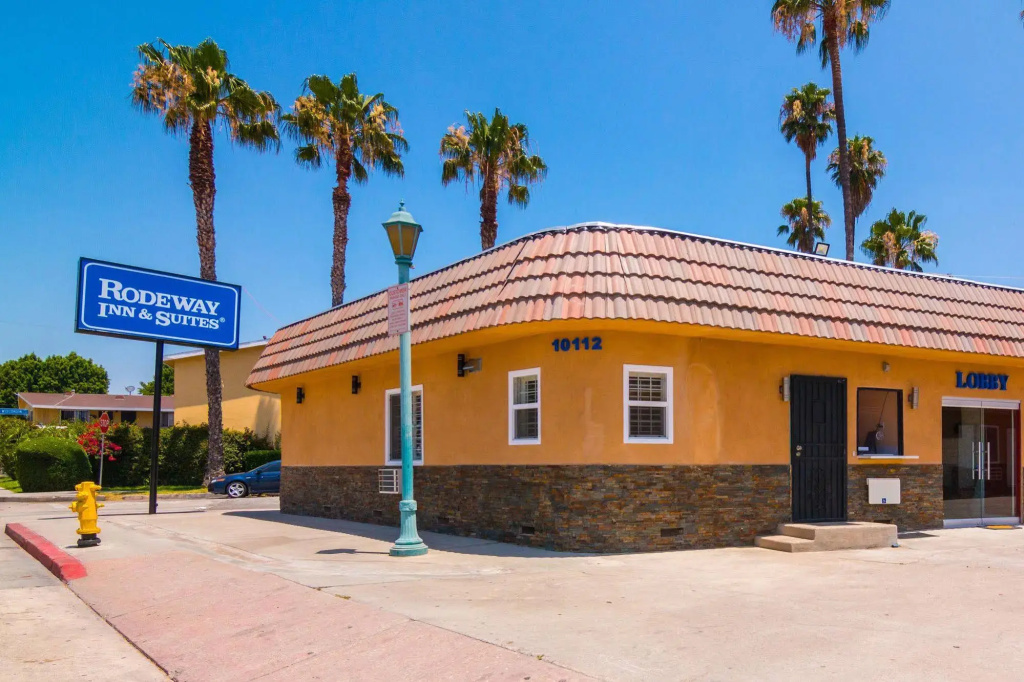 Rodeway Inn & Suites