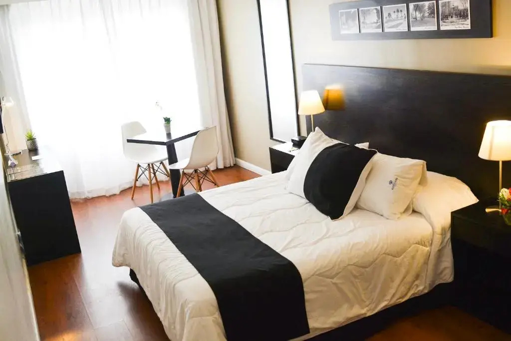 Pocitos Plaza Hotel - Chambres
