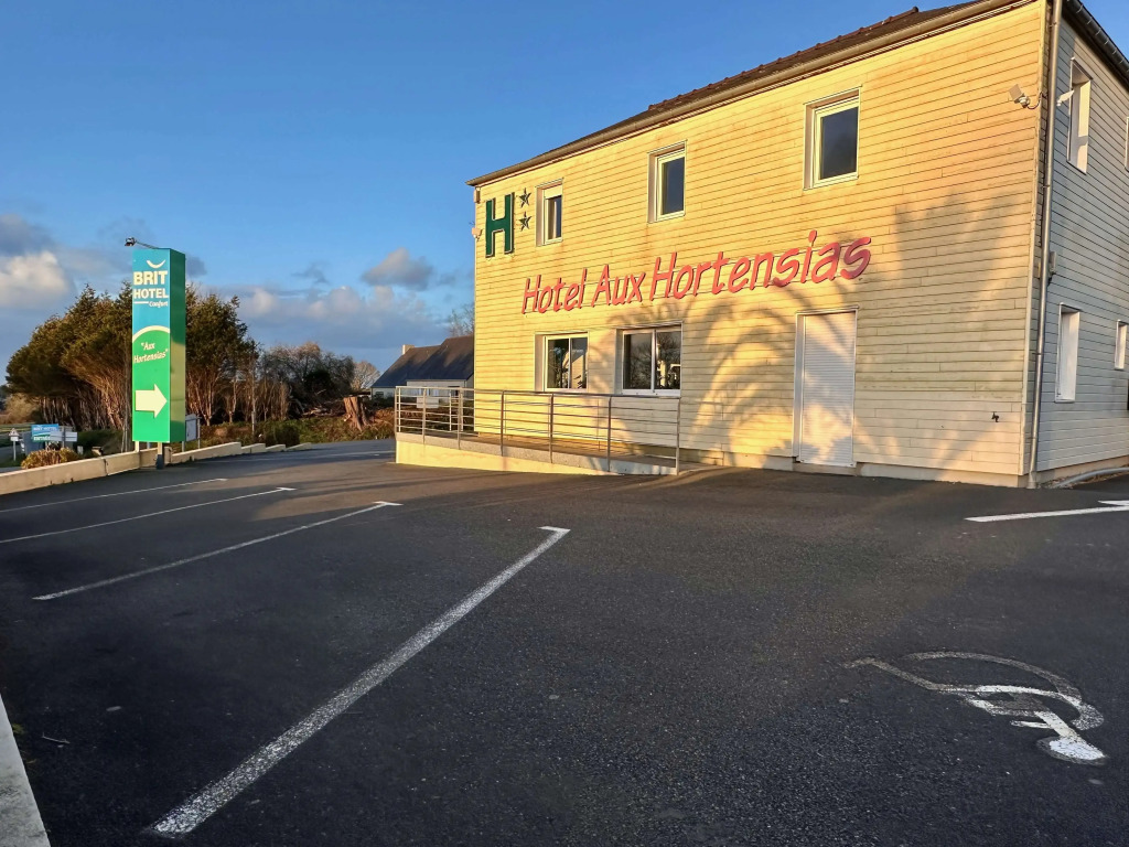 Brit Hotel Lannion Perros